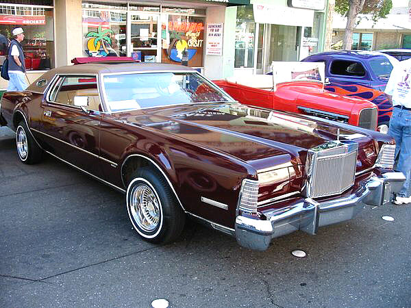 LincolnContinentalearly1970s